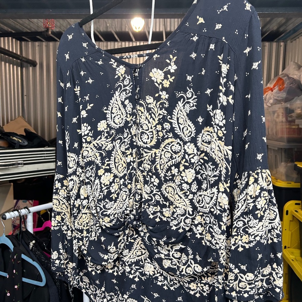 Billabong Navy and Cream Floral Top